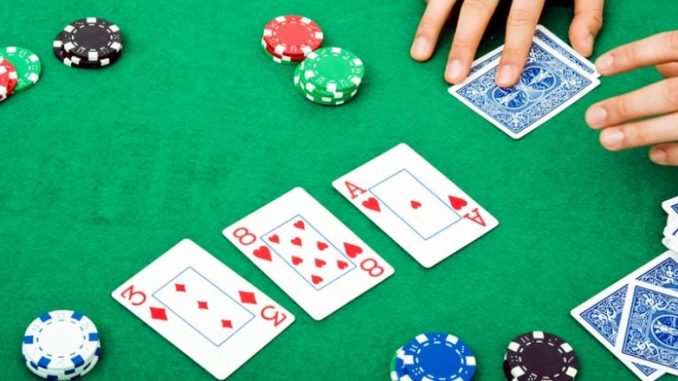 5 Poker Mistakes that Will Lose You Money!